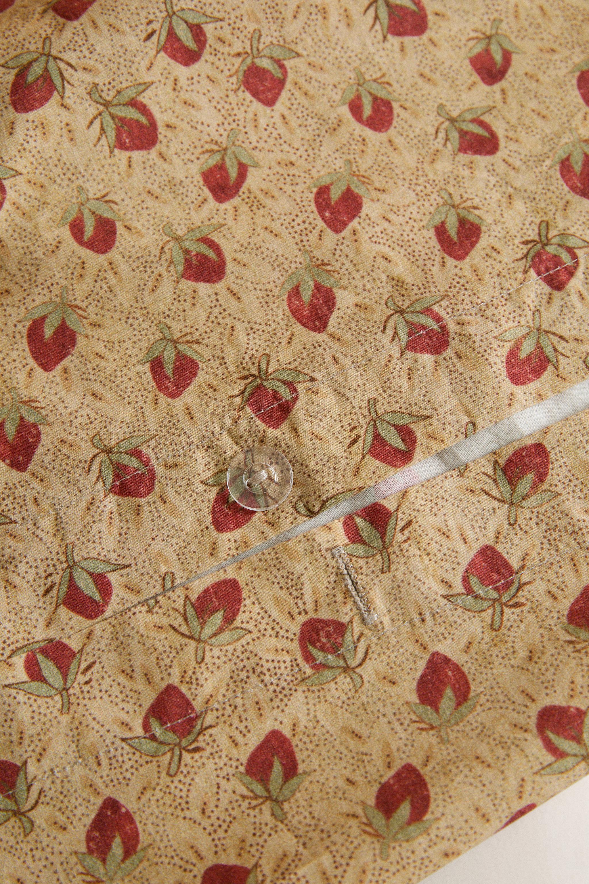 STRAWBERRY PERCALE DUVET COVER | KATHARINE POLE